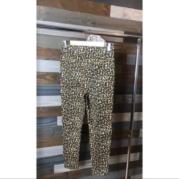 Free People Leopard Print Skinny Jeans NWOT - Picture 3 of 6